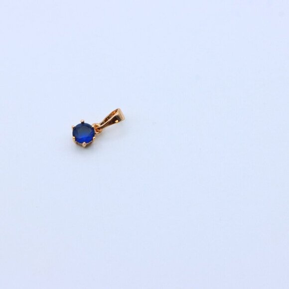 "Tiny Blue Stone Pendant in Rose Gold Setting, XPPT1573 - Picture 9 of 12